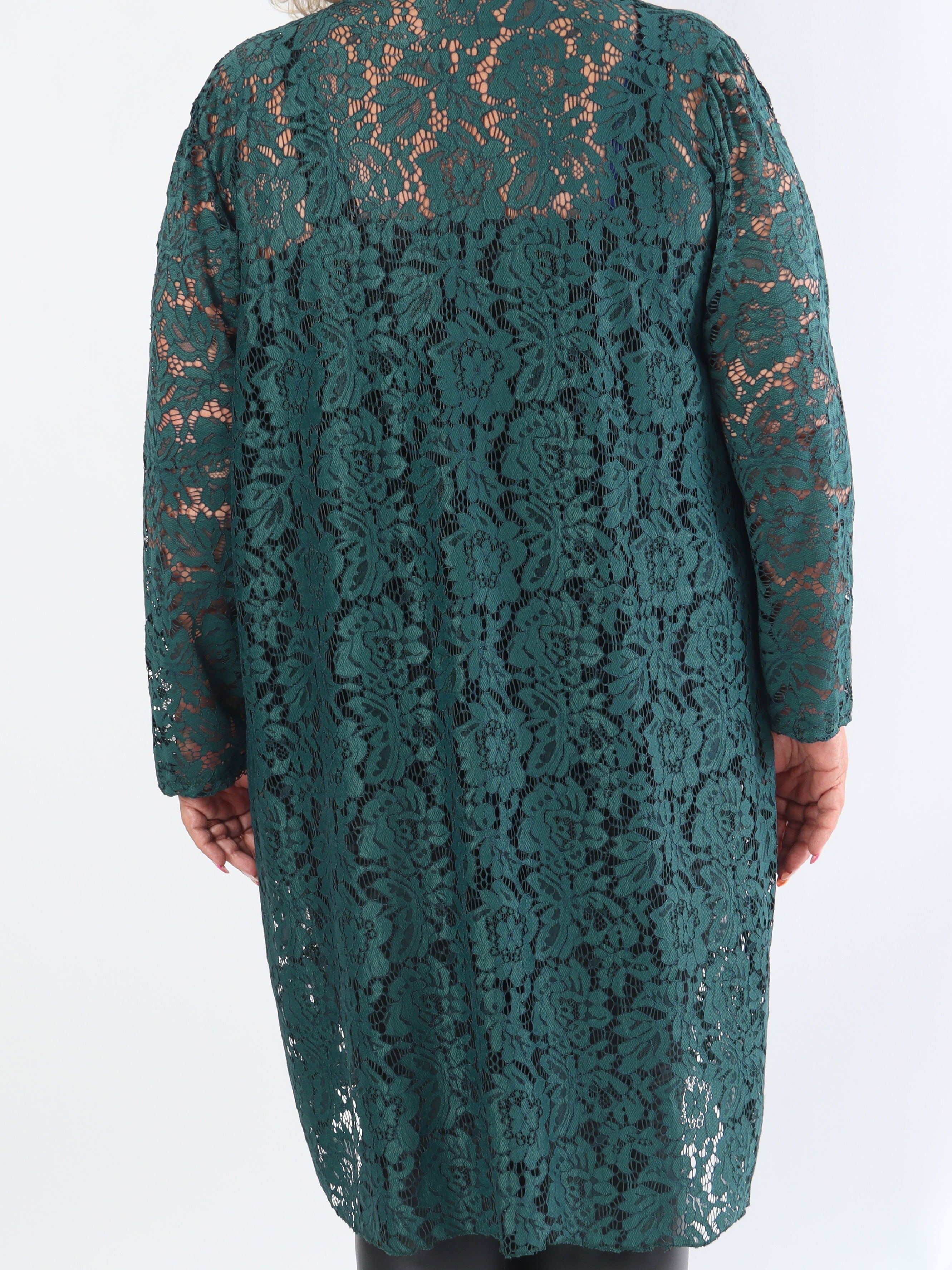 Cece - Plus size kofta i mjuk elastisk spets